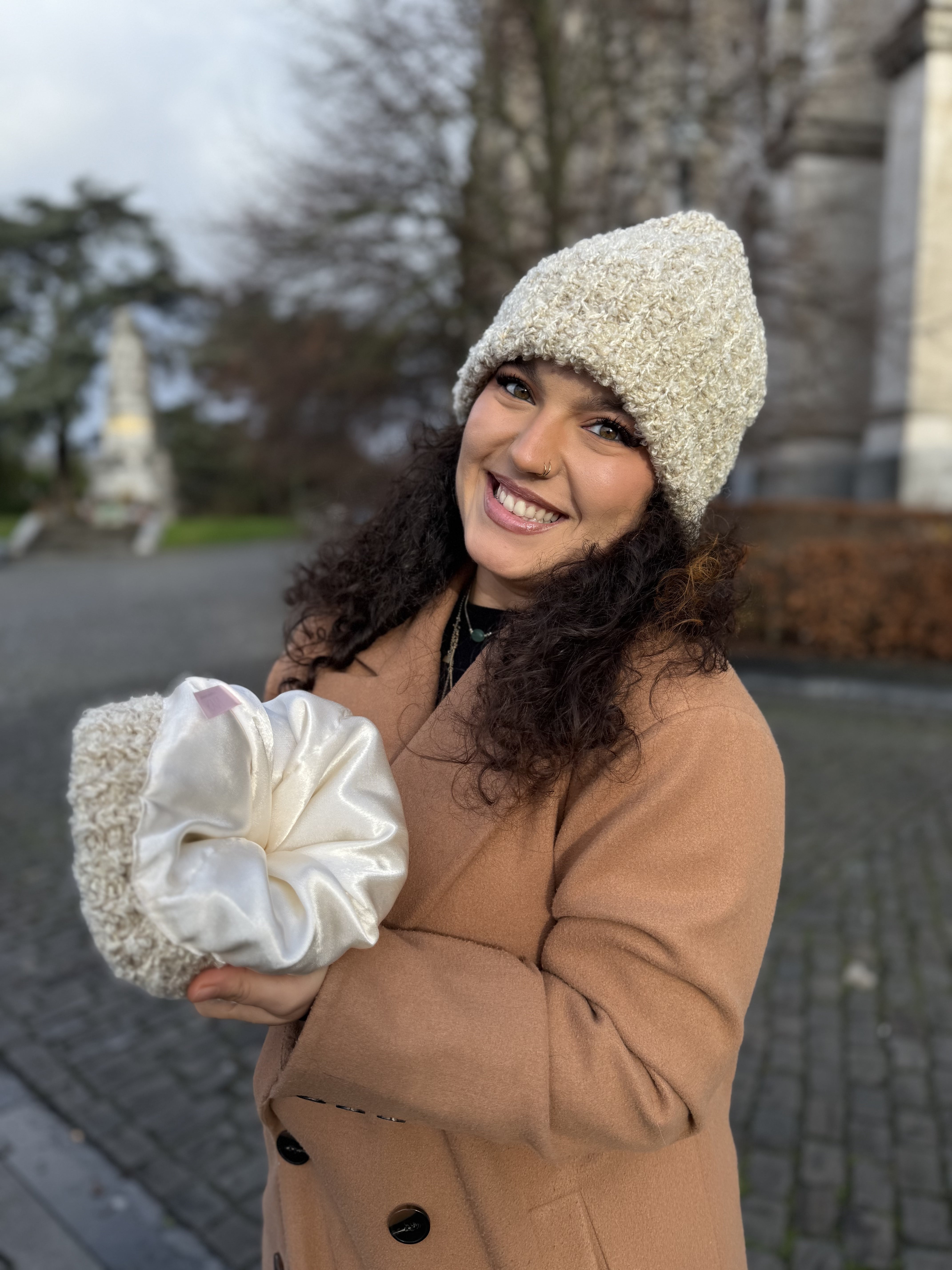 Bonnet d'hiver intérieur satin